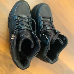 YRU Qozmo platform sneakers